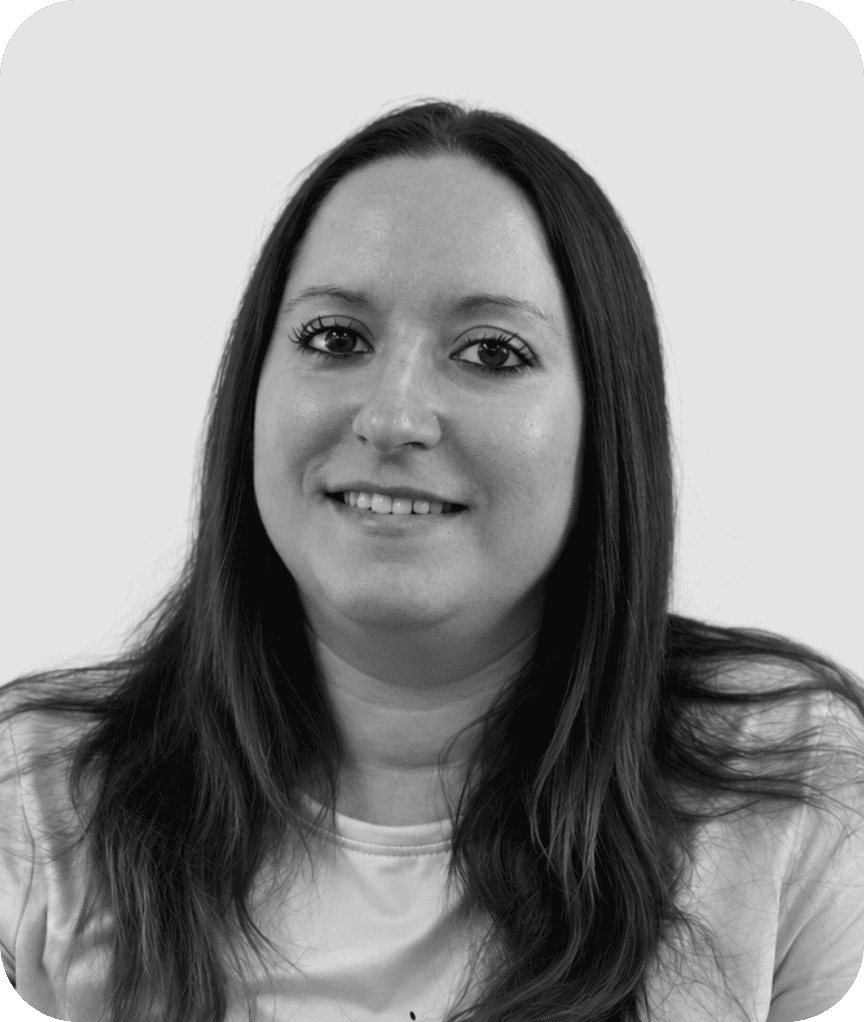 Nadia Moya, Consultora SEO